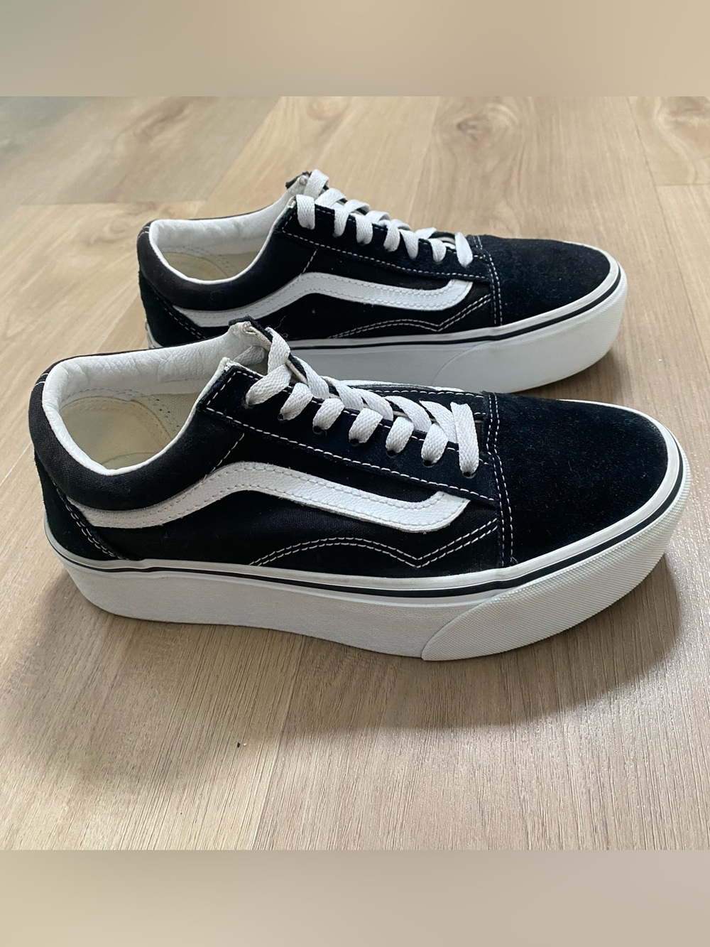 Vans Old Skool Stackform Suede Canvas Black White Platform Sneakers Size 7.5 - Picture 2 of 13